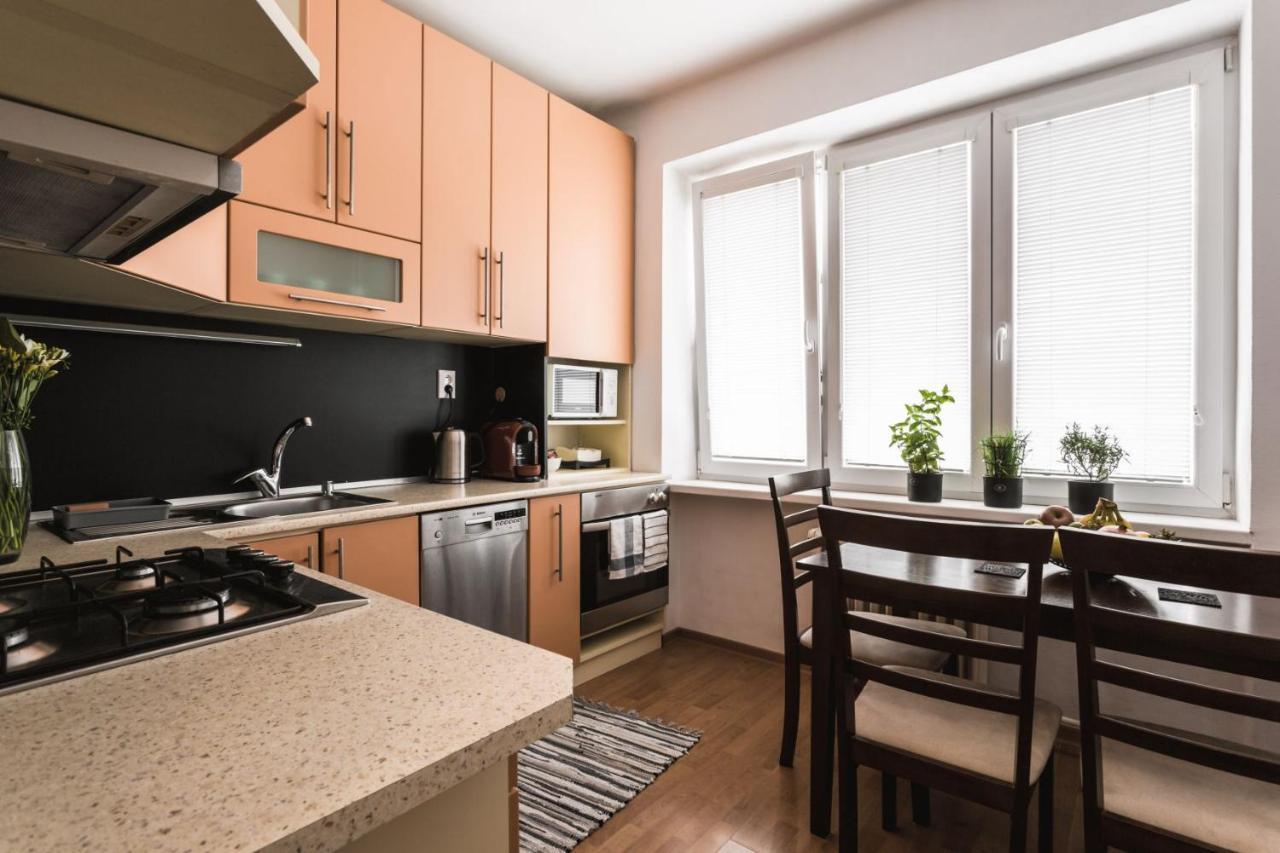 Flexihome Sk - Tolsteho - Free Parking On The Street - 2 Bedrooms Kosice Bagian luar foto