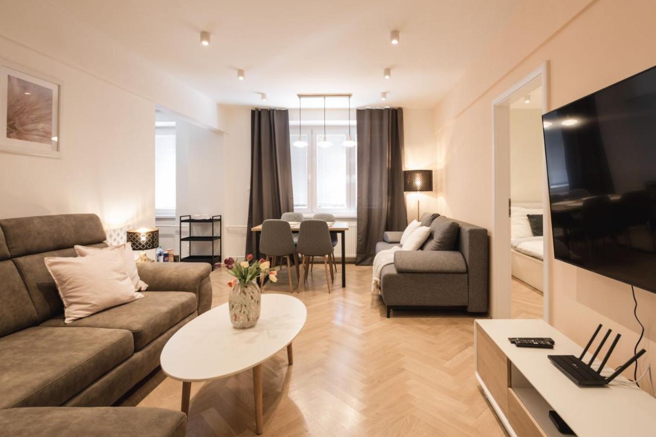 Flexihome Sk - Tolsteho - Free Parking On The Street - 2 Bedrooms Kosice Bagian luar foto