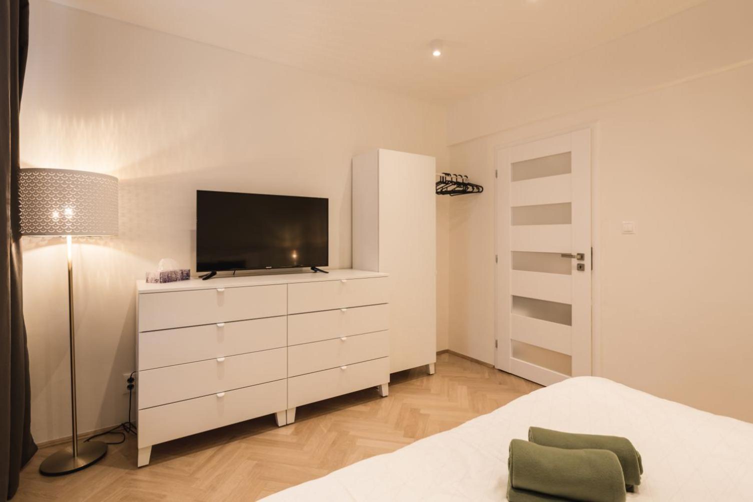 Flexihome Sk - Tolsteho - Free Parking On The Street - 2 Bedrooms Kosice Ruang foto